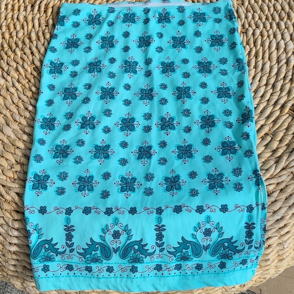 Blue top and skirt set - Picture 3 of 5